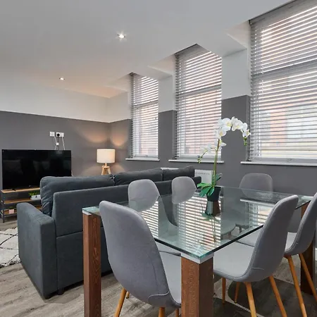 Centra Leeds Apartment