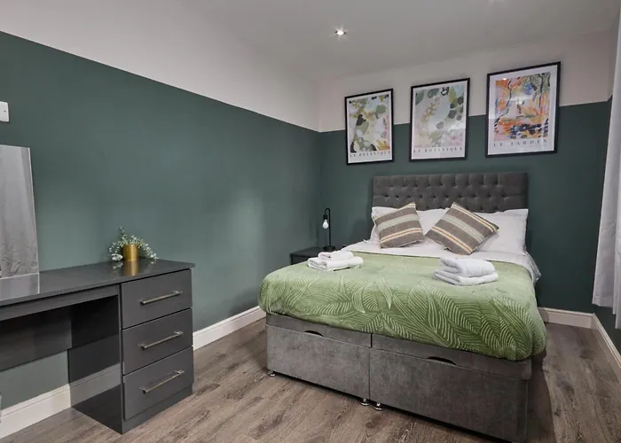 Centra Leeds (West Yorkshire)