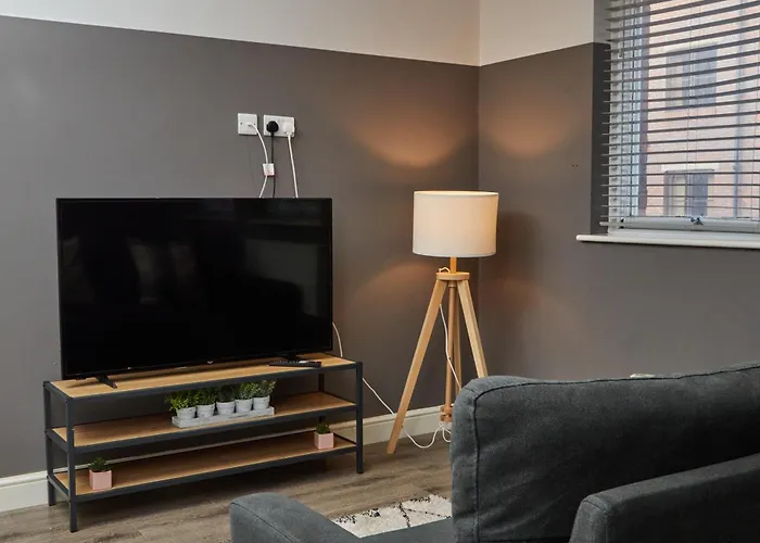 Centra * Leeds (West Yorkshire)